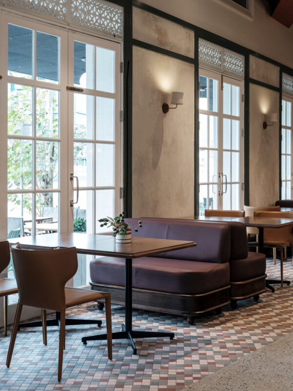 Woolly Bay Hotel | Bar | Restaurant | Woolloomooloo - Luchetti Krelle